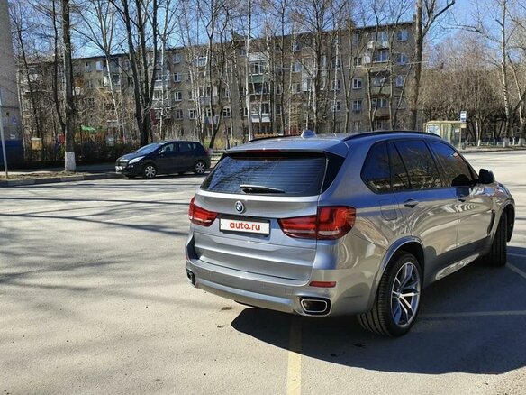 2018 BMW X5 30d III (F15), серый, 4900000 рублей - вид 2