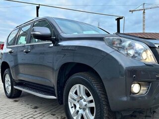 2010 Toyota Land Cruiser Prado 150 Series, серый, 3150000 рублей, вид 1