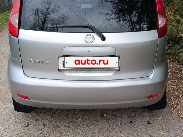 2010 Nissan Note I Рестайлинг, серый, 600000 рублей - вид 2