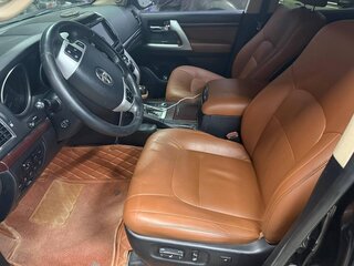 2014 Toyota Land Cruiser 200 Series Рестайлинг 1, чёрный, 2950000 рублей, вид 4