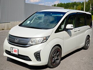 2015 Honda Stepwgn V, белый, 1600000 рублей, вид 1