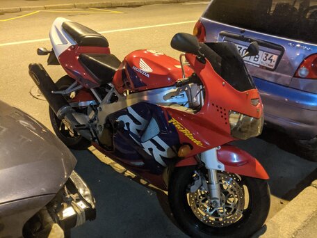 1999 Honda CBR 919RR Fireblade, красный, 380000 рублей, вид 2