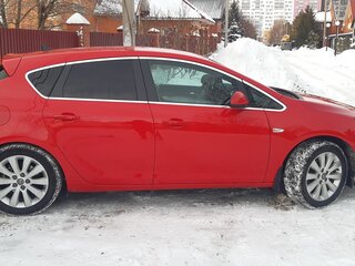 2011 Opel Astra J, красный, 690000 рублей, вид 2