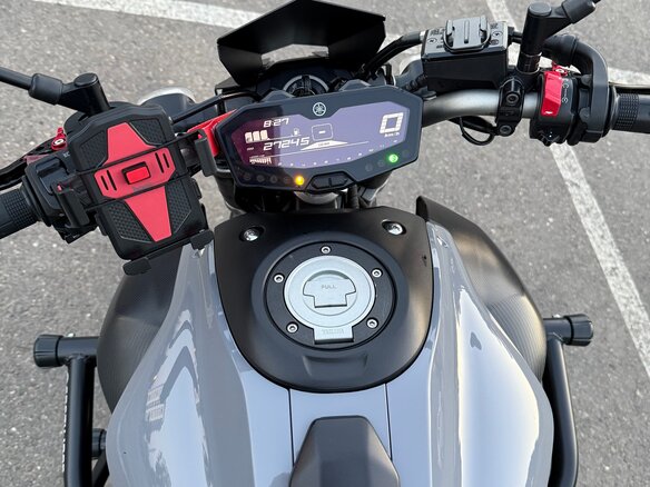 2017 Yamaha MT-07 (FZ-07), серый, 700000 рублей - вид 10