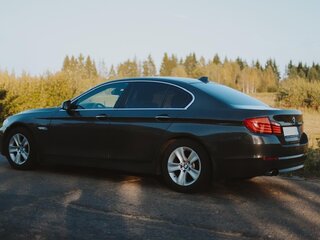 2011 BMW 5 серии 520d VI (F10/F11/F07), бежевый, 1890000 рублей, вид 4