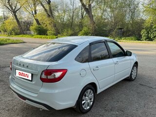 2022 Lada (ВАЗ) Granta I Рестайлинг, белый, 800000 рублей, вид 4
