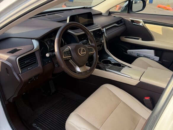 2020 Lexus RX 300 IV Рестайлинг, белый - вид 22