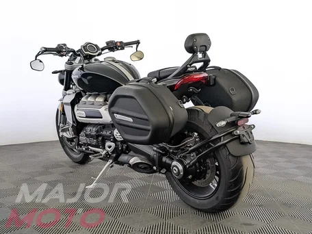 2023 Triumph Rocket 3, чёрный, 2305000 рублей, вид 3