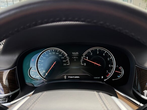 2016 BMW 7 серии 750i xDrive VI (G11/G12), чёрный, 3400000 рублей - вид 26