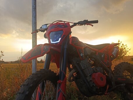 2024 FX moto YX300, красный, 130000 рублей, вид 1