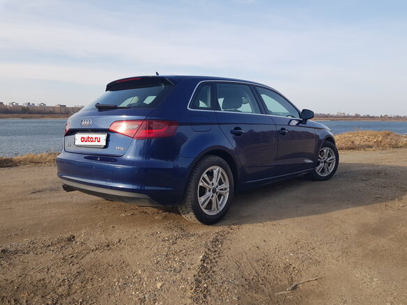 2015 Audi A3 III (8V), синий, 1270000 рублей - вид 9