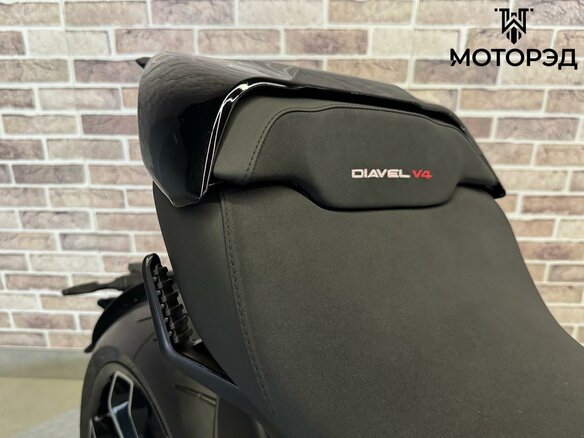2023 Ducati Diavel V4, чёрный - вид 15