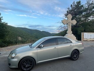 2008 Toyota Avensis II Рестайлинг, серебристый, 1300000 рублей, вид 3
