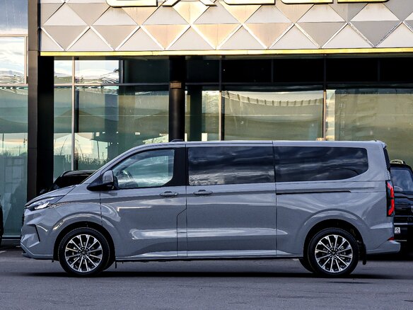 2026 Ford Tourneo Custom SWB II, серый, 9965000 рублей - вид 7