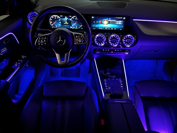 2021 Mercedes-Benz GLA 250 II (H247), синий, 4980000 рублей - вид 9