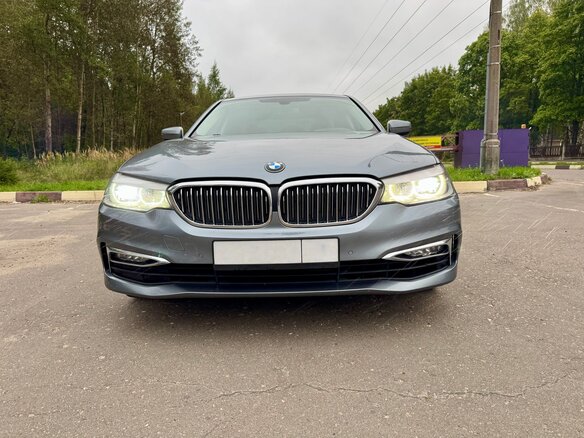 2017 BMW 5 серии 520d xDrive VII (G30/G31/G38), серый, 2600000 рублей