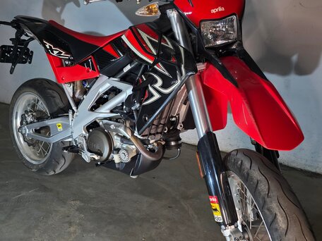 2008 Aprilia SXV 450, чёрный, 630000 рублей, вид 2
