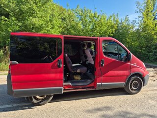 2010 Renault Trafic II Рестайлинг, красный, 1550000 рублей, вид 3