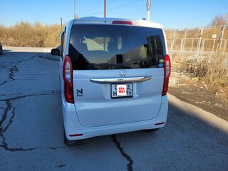 2018 Honda N-BOX II, белый, 850000 рублей, вид 2