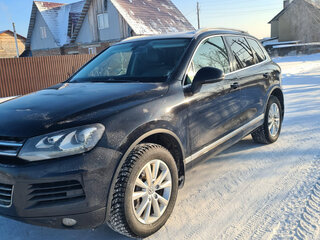 2012 Volkswagen Touareg II, чёрный, 1690000 рублей, вид 1