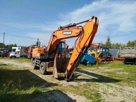 2022 Develon DX210W, белый, 11831000 рублей, вид 2