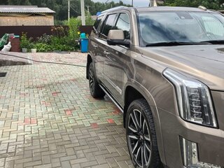 2016 Cadillac Escalade IV, коричневый, 4500000 рублей, вид 1