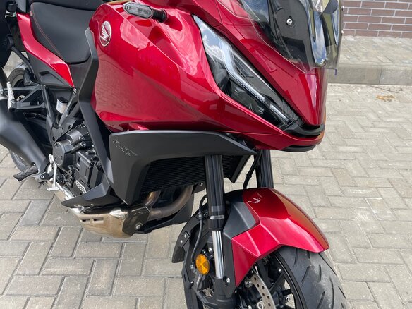 2024 Honda NT1100, красный, 1599000 рублей - вид 8