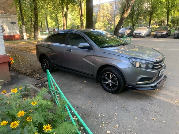 2018 Lada (ВАЗ) Vesta I, серый, 1000000 рублей - вид 2