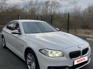 2013 BMW 5 серии 520i VI (F10/F11/F07), белый, 1850000 рублей, вид 3