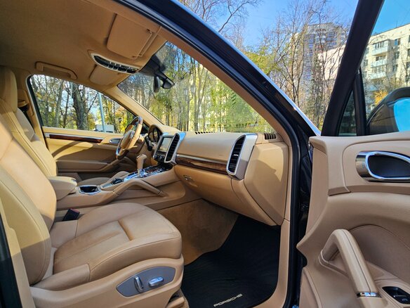 2010 Porsche Cayenne Diesel II (958), чёрный, 2799000 рублей - вид 16