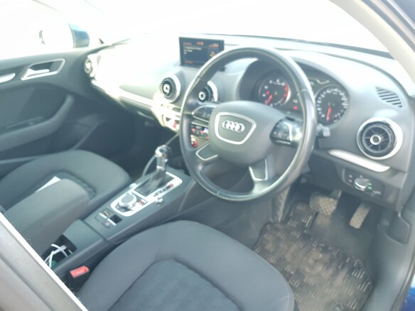 2015 Audi A3 III (8V), синий, 1270000 рублей - вид 15