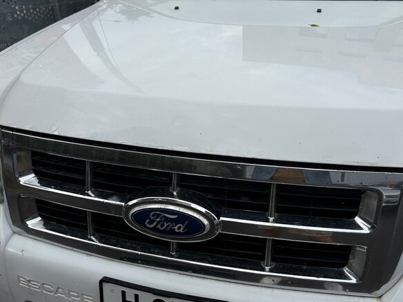 2010 Ford Escape II, белый - вид 9