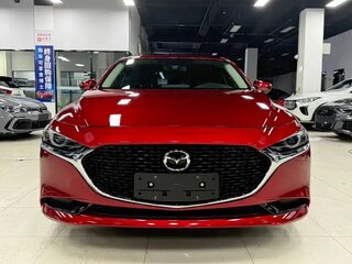 2021 Mazda 3 Axela IV (BP), красный, 1820000 рублей, вид 1