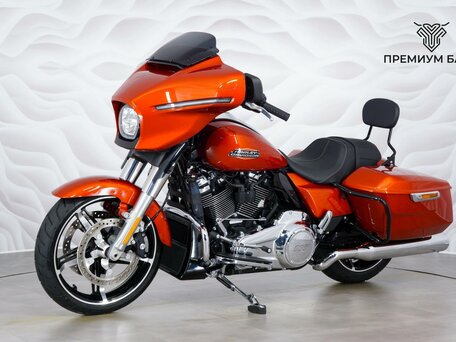2024 Harley-Davidson Street Glide, оранжевый, 2899000 рублей, вид 3