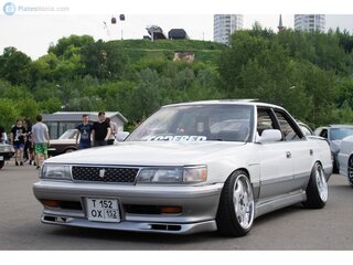 1988 Toyota Chaser IV (X80), белый, 650000 рублей, вид 1