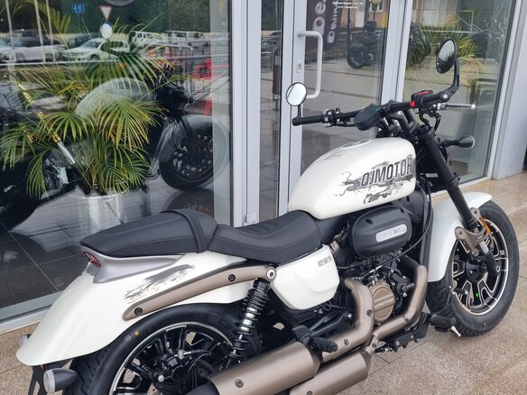 2024 QJMotor SRV 350 VS, чёрный - вид 3