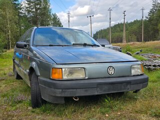 1988 Volkswagen Passat B3, серый, 35000 рублей, вид 1