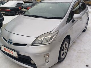 2012 Toyota Prius III Рестайлинг (XW30), серебристый, 1175000 рублей, вид 2