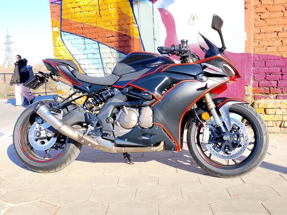 2025 QJMotor SRK 600 RC, чёрный, 600000 рублей - вид 5