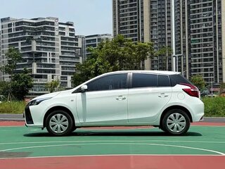 2022 Toyota Yaris L X XP150 Рестайлинг, белый, 1180334 рублей, вид 5