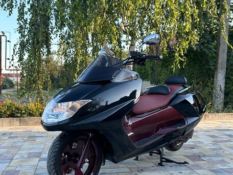2009 Yamaha Maxam (CP250), чёрный, 290000 рублей, вид 2