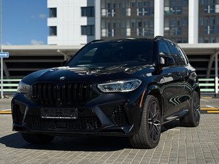 2020 BMW X5 M Competition III (F95), чёрный, 6500000 рублей, вид 3