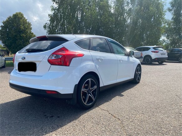 2012 Ford Focus III, белый, 750000 рублей - вид 3