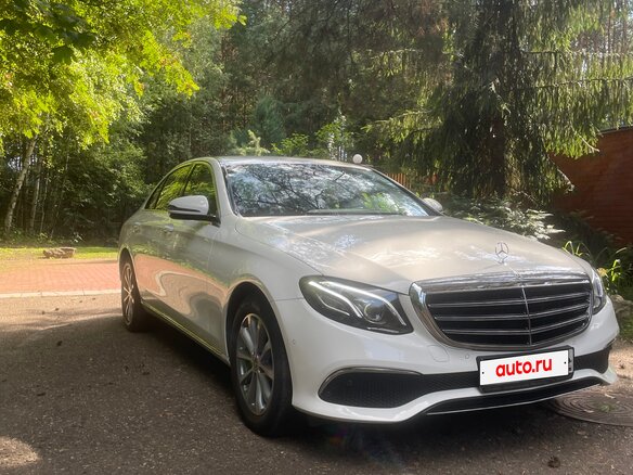 2017 Mercedes-Benz E-Класс 220 d V (W213, S213, C238), белый, 4250000 рублей - вид 2