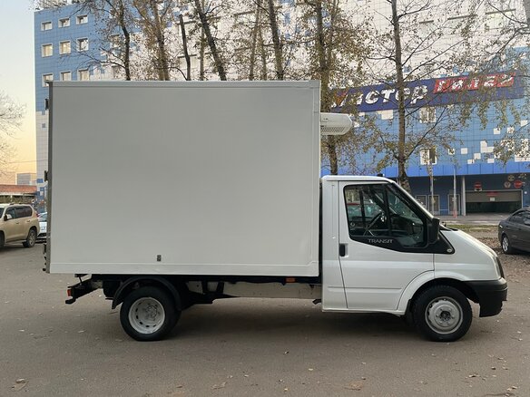 2013 Ford Transit, белый - вид 3