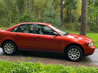 1995 Audi A4 I (B5), оранжевый, 300000 рублей, вид 2