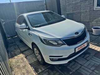 2015 Kia Rio III Рестайлинг, белый, 1000000 рублей, вид 2