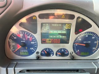 2007 Iveco Stralis, красный, 680000 рублей, вид 4