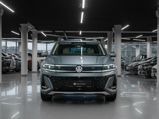 2025 Volkswagen Talagon I Рестайлинг, серый, 5700000 рублей, вид 3