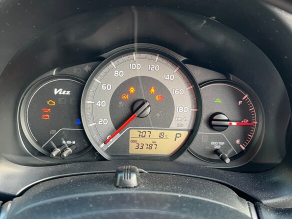 2019 Toyota Vitz III (XP130) Рестайлинг 2, серебристый, 1230000 рублей - вид 10